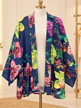 Powder Designs Women's Cape in navy  and Pink floral Kimono Caftan NWT